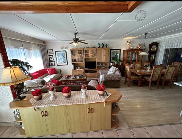 5 BEDROOM HOUSE FOR SALE IN WAVECREST